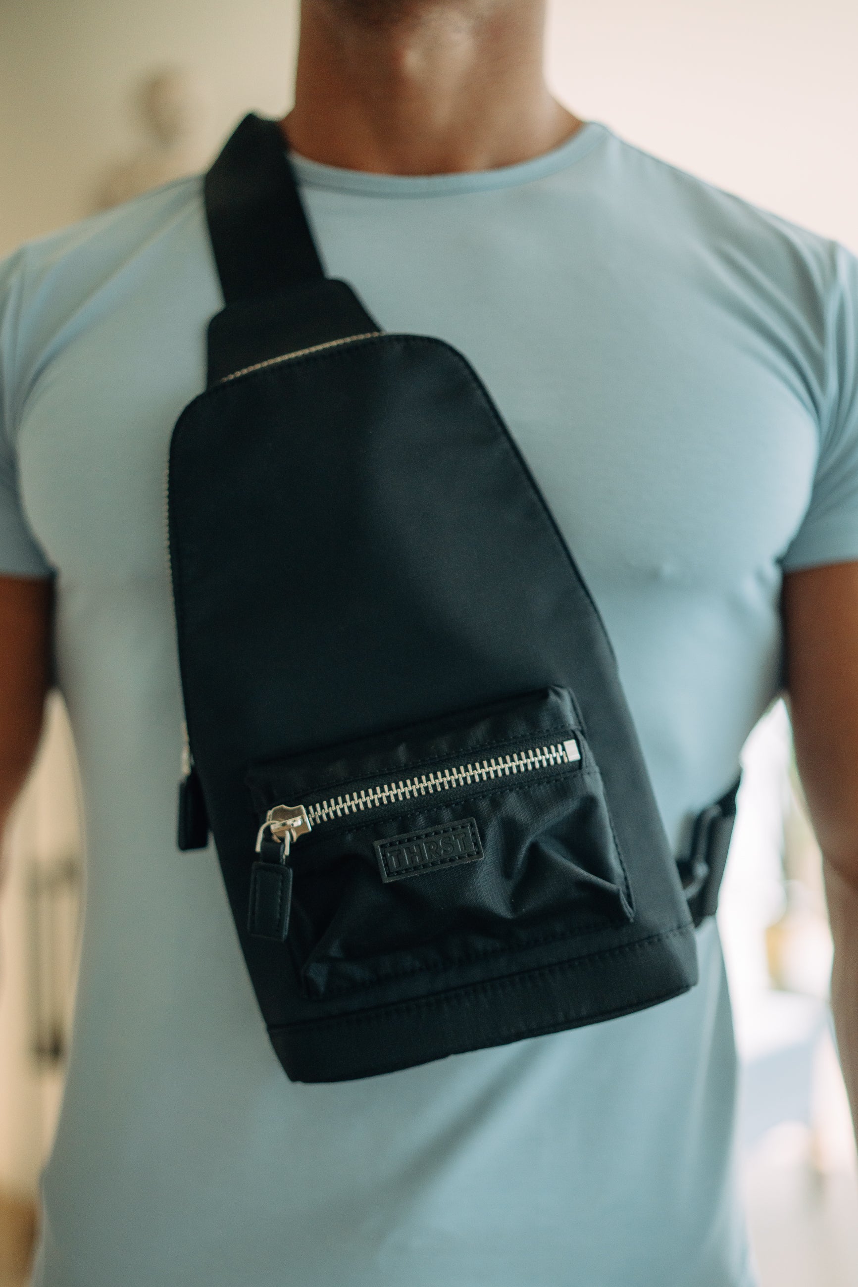 BLACKOUT SIDE BAG