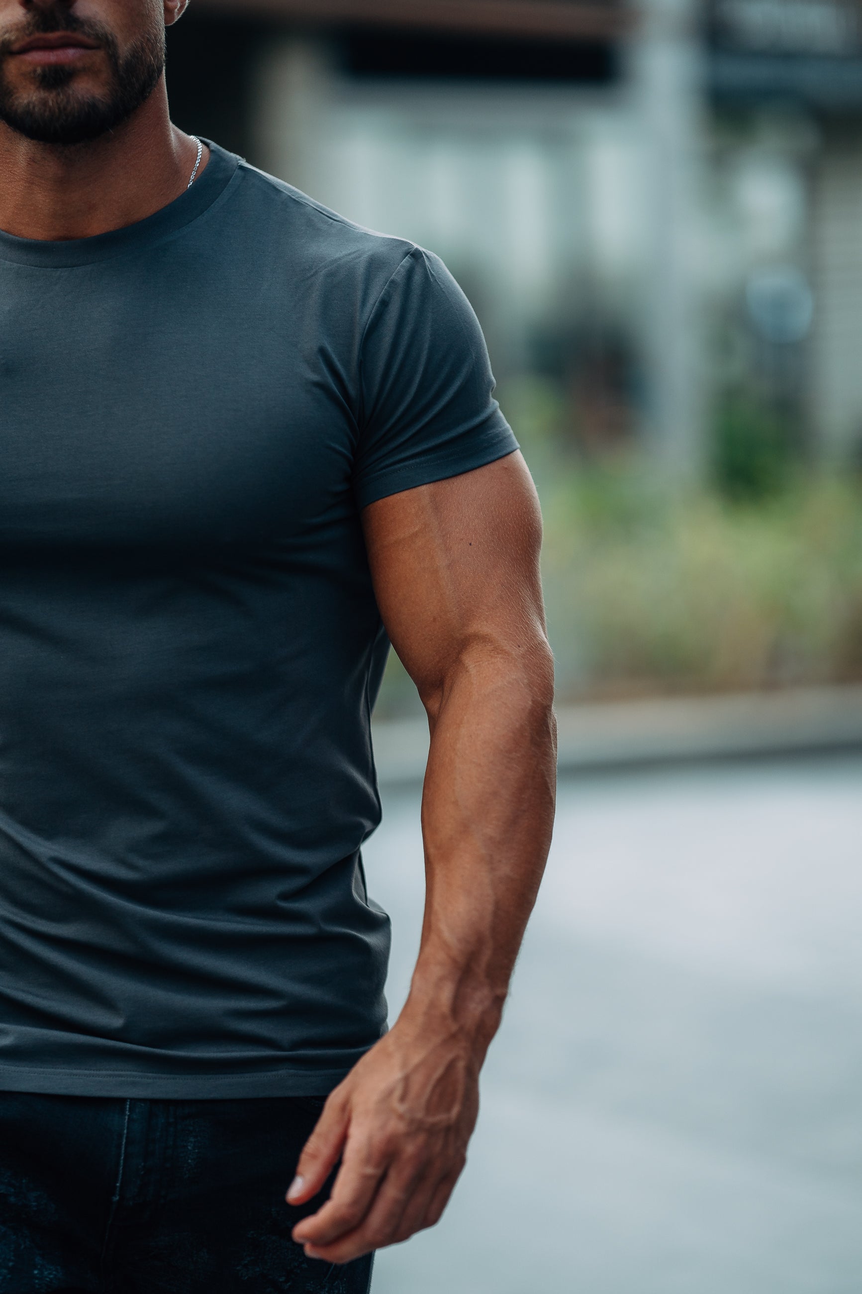 PREMIUM MUSCLE TEE